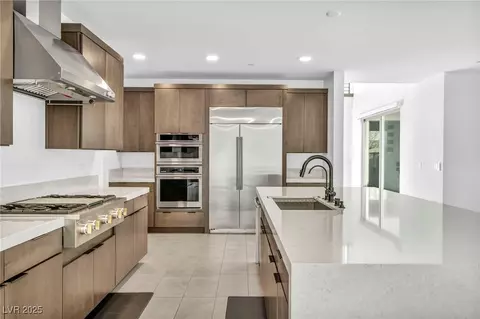437 Cascade Heights Ave, Las Vegas, NV 89138