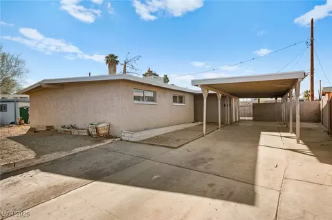 4521 Harmon Cir, Las Vegas, NV 89122