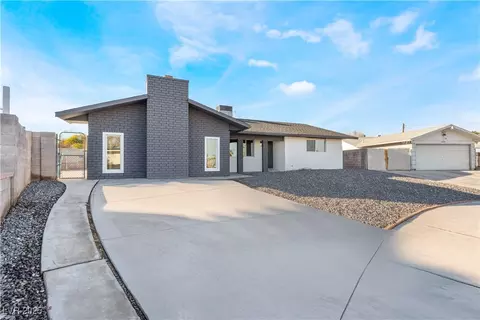 700 Connie Dr, Las Vegas, NV 89107