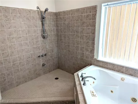 Bath - 2327 Iron Dr, Ely, NV 89301 photo 3 of 6