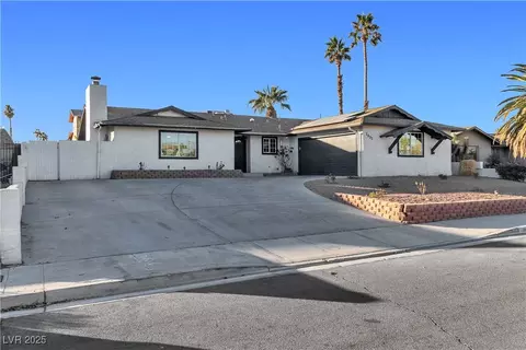3637 Maria St, Las Vegas, NV 89121