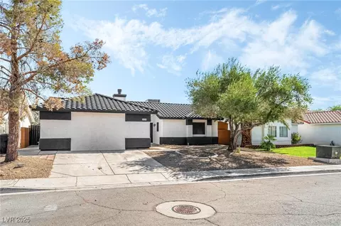 5838 Berry Hill Ln, North Las Vegas, NV 89031
