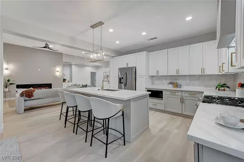 11119 Cantoria Ct, Las Vegas, NV 89141