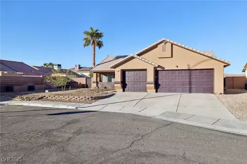 2713 Meadow Spring Ct, Las Vegas, NV 89156