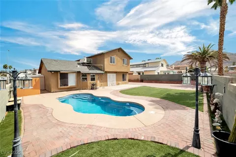 6373 Enchanting Ct, Las Vegas, NV 89156
