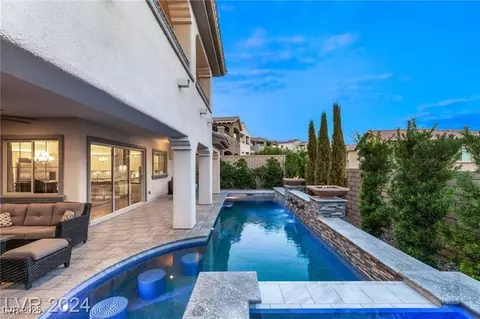 298 Calgrove St, Las Vegas, NV 89138