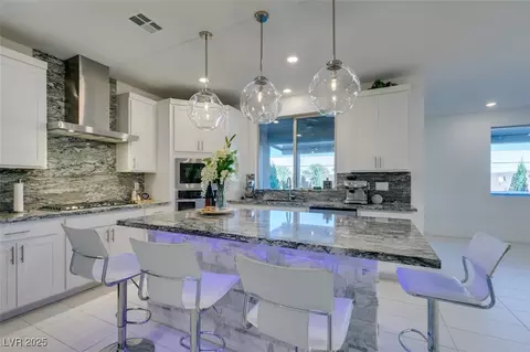 6942 Alexandrite Peak St, Las Vegas, NV 89148