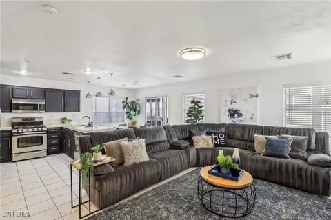 9347 Malaya Garnet Ct, Las Vegas, NV 89148