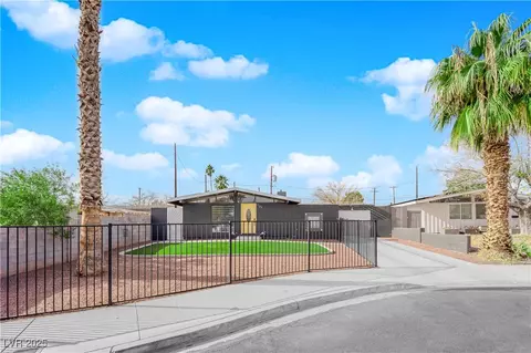709 Osprey Cir, Las Vegas, NV 89107