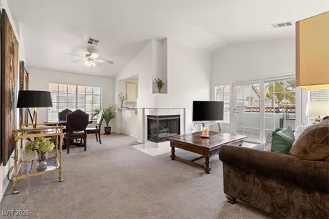 5201 S Torrey Pines Dr #1172, Las Vegas, NV 89118
