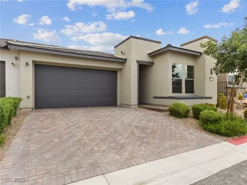 9911 Spinel Pl, Las Vegas, NV 89143