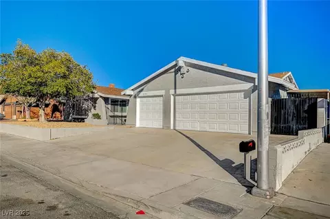 5132 Spencer St, Las Vegas, NV 89119