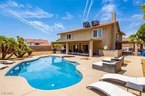 5062 Grandview Dr, Las Vegas, NV 89120