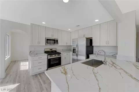 1901 Camino Carlos Rey, North Las Vegas, NV 89031