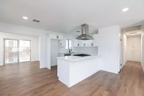 3025 Holmes St, North Las Vegas, NV 89030