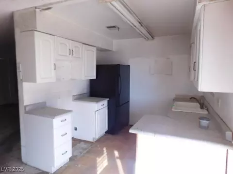 Kitchen - 3748 Skyline St, Logandale, NV 89021 photo 3 of 3