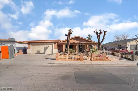 4212 Paramount St, Las Vegas, NV 89115