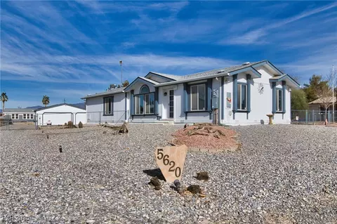 5620 Saddletree Rd, Pahrump, NV 89061