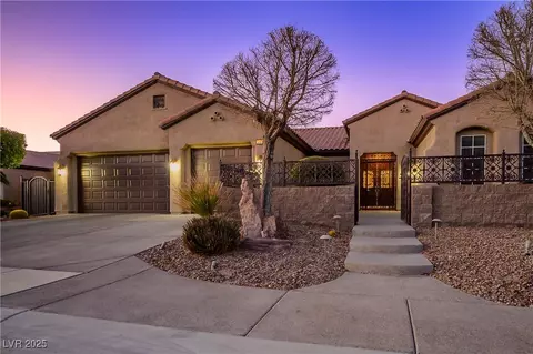 2378 Sandstone Cliffs Dr, Henderson, NV 89044