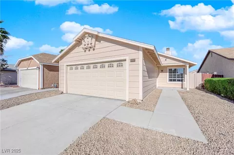 5892 Whispering Pine Ave, Las Vegas, NV 89142