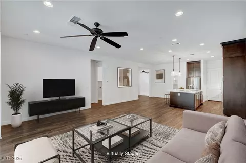 395 Nine Mile Creek Dr, Las Vegas, NV 89138