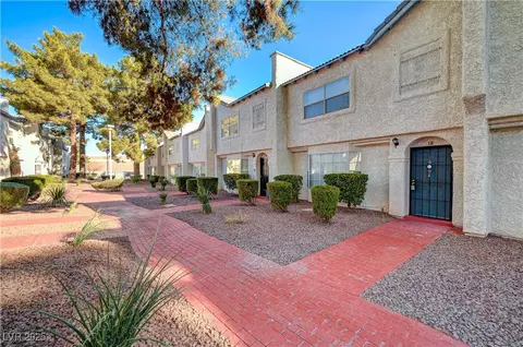 5383 Mountain Vista St #18, Las Vegas, NV 89120