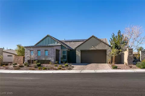8435 Great Outdoors St, Las Vegas, NV 89166