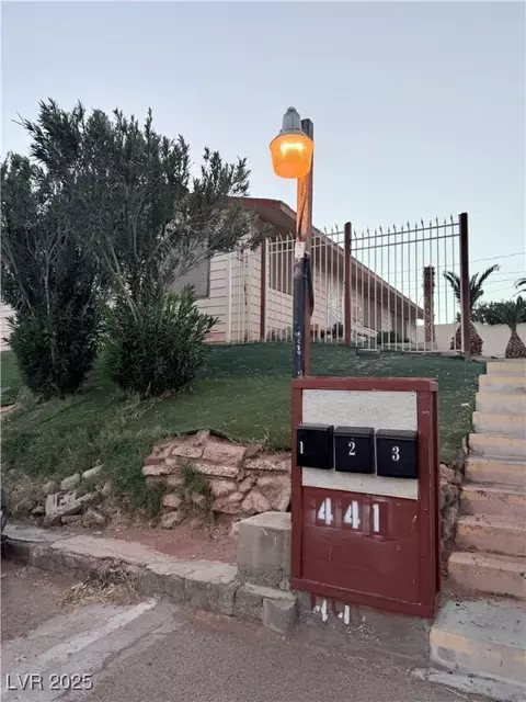 441 N 13th St, Las Vegas, NV 89101