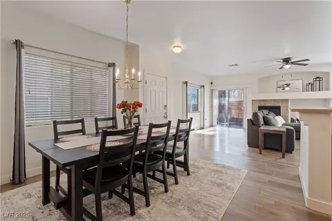 9077 Camp Light Ave #103, Las Vegas, NV 89149