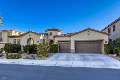 9343 White Waterfall Ave, Las Vegas, NV 89149