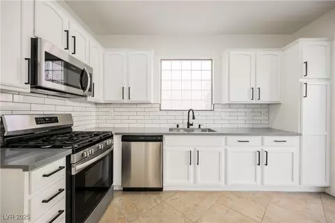 5420 Tinker Toy Ave, Las Vegas, NV 89139