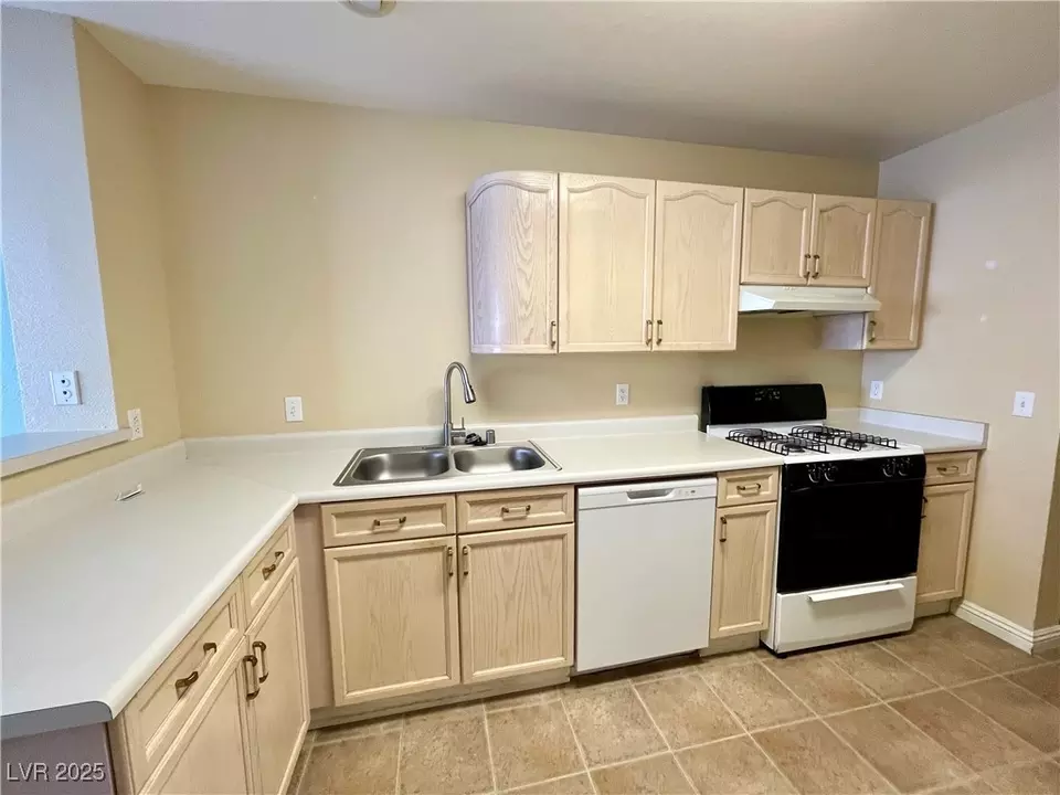 Kitchen - 8441 Blue Island Ave, Las Vegas, NV 89129 photo 1 of 2