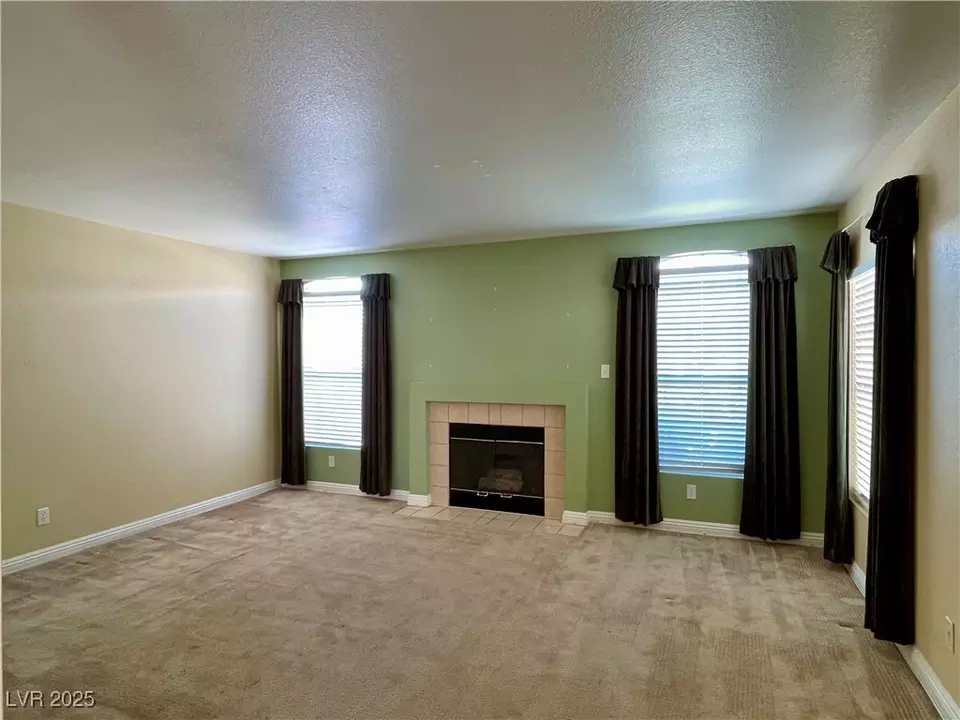 Living - 8441 Blue Island Ave, Las Vegas, NV 89129 photo 3 of 5