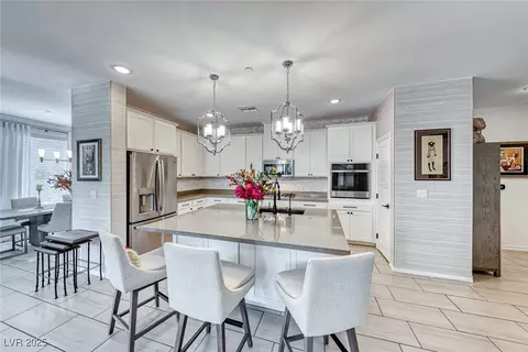 2555 Hampton Rd #11104, Henderson, NV 89052