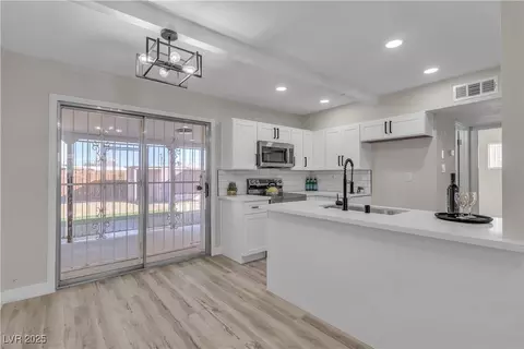 312 Princeton St, Las Vegas, NV 89107