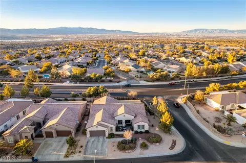 View/Area - 2159 Clearwater Lake Dr, Henderson, NV 89044 photo 3 of 8
