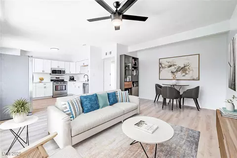 1287 Maui St, Las Vegas, NV 89104