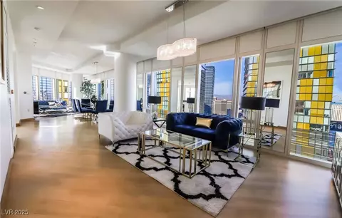 3750 Las Vegas Blvd #2809, Las Vegas, NV 89158
