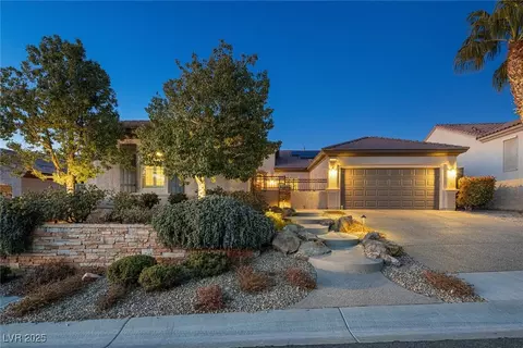2446 Hardin Ridge Dr, Henderson, NV 89052