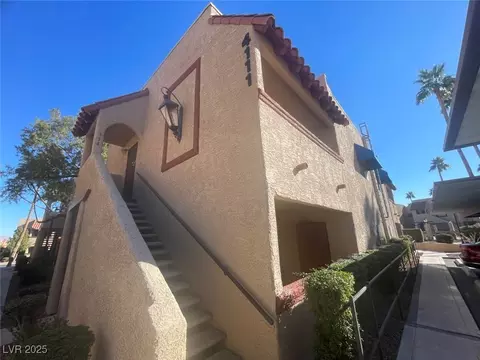 4111 Sanderling Cir #354, Las Vegas, NV 89103