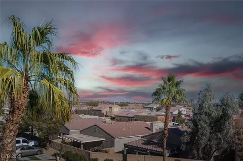 79 E Agate Ave #306, Las Vegas, NV 89123