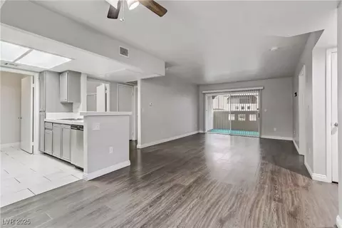 1900 High Valley Ct #104, Las Vegas, NV 89128