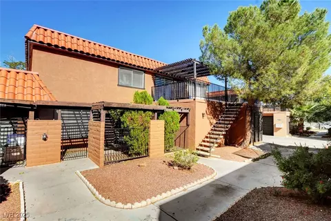 330 Shadybrook Ln #D, Las Vegas, NV 89107