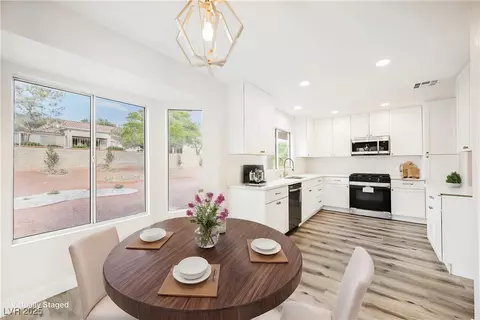 3105 Birdwood Dr, Las Vegas, NV 89134