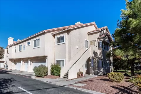 7450 S Eastern Ave #2011, Las Vegas, NV 89123