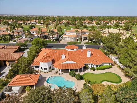 43 Innisbrook Ave, Las Vegas, NV 89113