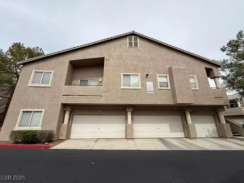2001 Jasper Bluff St #102, Las Vegas, NV 89117