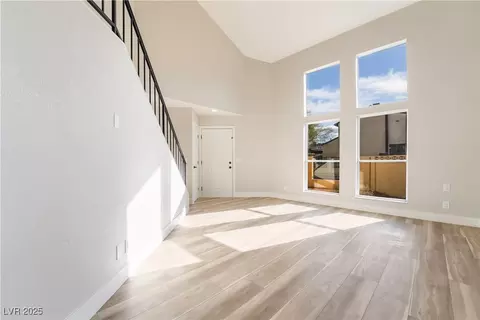 491 Kristin Ln, Henderson, NV 89011