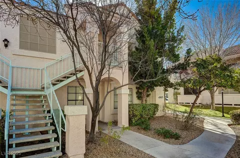 4805 S Torrey Pines Dr #201, Las Vegas, NV 89103
