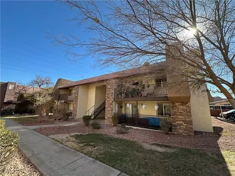5181 River Glen Dr #172, Las Vegas, NV 89103